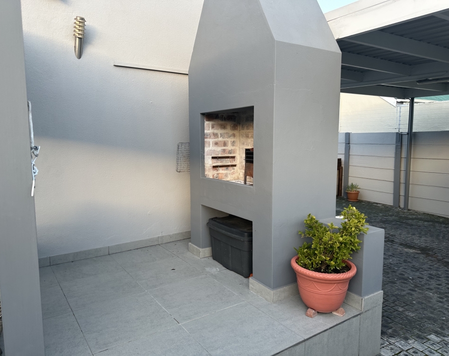 To Let 3 Bedroom Property for Rent in Plumstead Western Cape